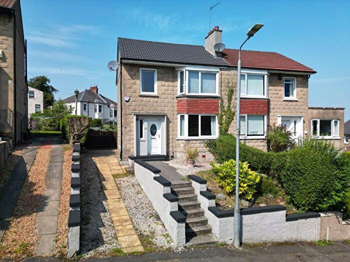 3 Bedroom Semi-Detached House For Sale In Taynish Drive, Simshill, G44