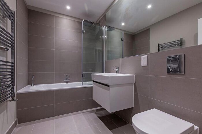 1 Bedroom Flat To Rent In Flat Sidcup House - Station Road, DA15