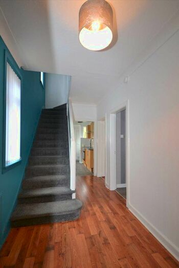 3 Bedroom Semi-Detached House For Sale In York Drive, Burnside, Glasgow, G73