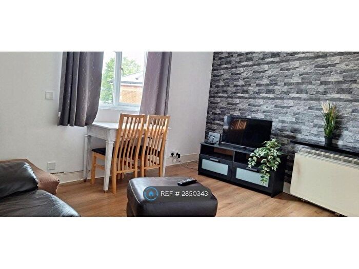 1 Bedroom Flat To Rent In High Street, Aldershot, GU11