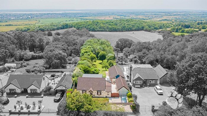 4 Bedroom Chalet For Sale In Thames View, Langdon Hills, SS16