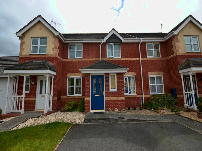 2 Bedroom Detached House To Rent In Swan Drive, Droitwich, Worcestershire, WR9