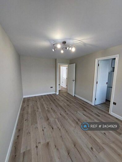 1 Bedroom Flat To Rent In Josephs Road, Guildford, GU1