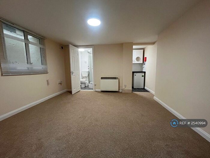 Studio To Rent In Wheeler Street, Penenden Heath, Maidstone, ME14