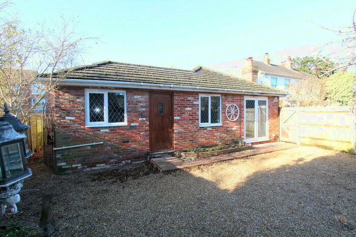 2 Bedroom Detached Bungalow To Rent In Grove Road, Fareham, PO16