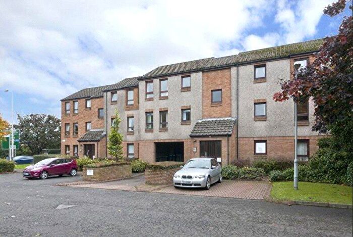 1 Bedroom Flat For Sale In South Maybury, Edinburgh, Midlothian, EH12