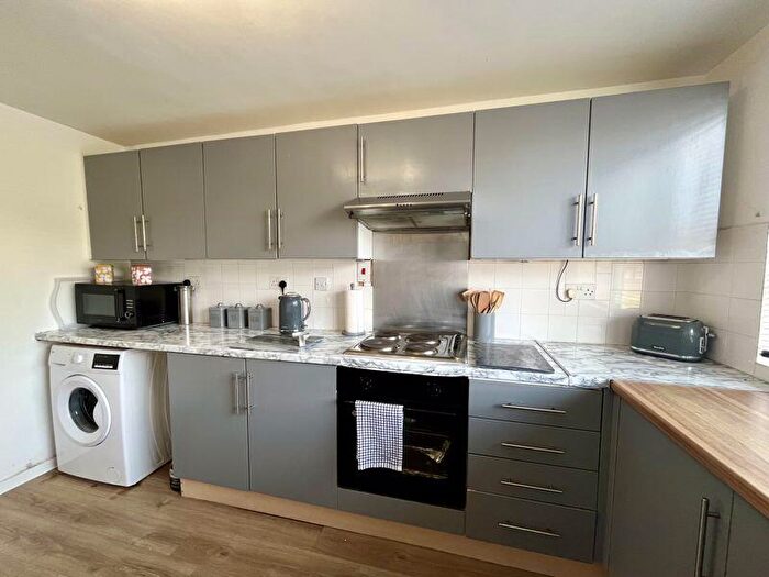 3 Bedroom Terraced House For Sale In Newton Drive, Bristol, BS30