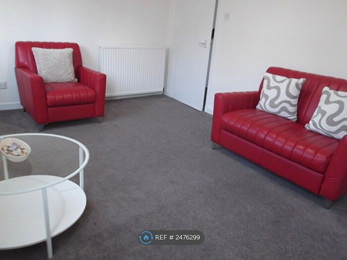 2 Bedroom Flat To Rent In Craigie Street, Aberdeen, AB25