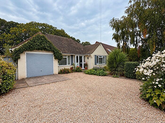 3 Bedroom Detached Bungalow For Sale In Willow Drive, Bexhill-On-Sea, TN39