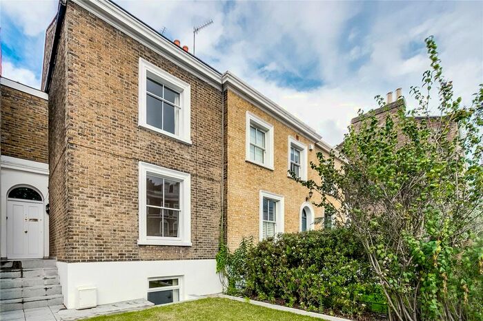 3 Bedroom Terraced House To Rent In Castelnau, Barnes, London, SW13