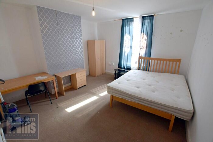 2 Bedroom Flat To Rent In London Road, Sheffield, S2