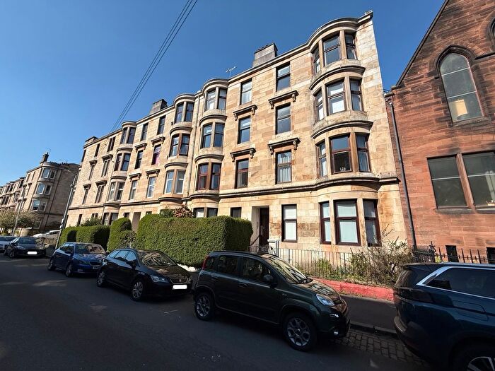 2 Bedroom Flat To Rent In Lawrie Street, Glasgow, G11