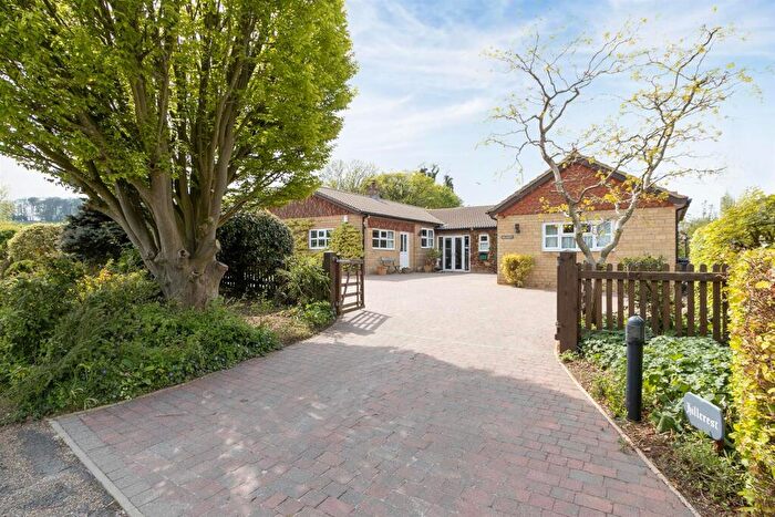 5 Bedroom Detached House For Sale In Bunkers Hill, Badby, Daventry, NN11