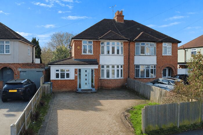 4 Bedroom Semi-Detached House For Sale In Yorktown Road, College Town, Sandhurst, GU47