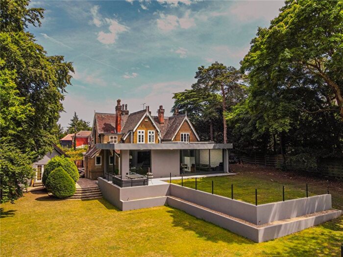 5 Bedroom Detached House To Rent In Huntsman Lane, Wrotham Heath, Sevenoaks, Kent, TN15