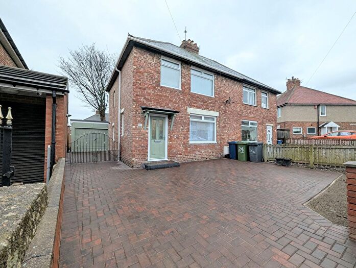 3 Bedroom Semi-Detached House For Sale In Lilac Avenue, South Shields, NE34