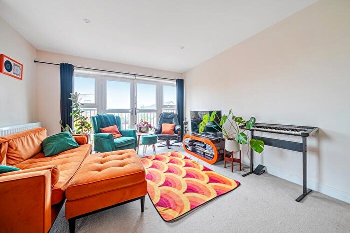 2 Bedroom Flat For Sale In Chilton House, Stevenage, Hertfordshire, SG1