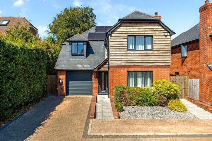 3 Bedroom Detached House For Sale In Beaurepaire, Sherborne St John, RG24