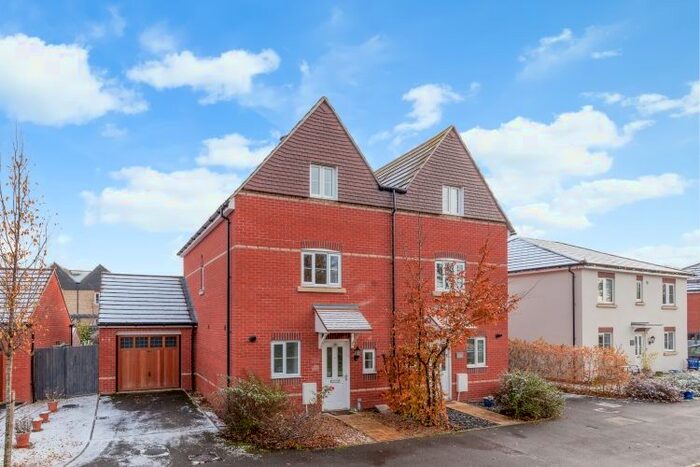 3 Bedroom Semi-Detached House To Rent In Common View, Main Street, Grove, Wantage OX12