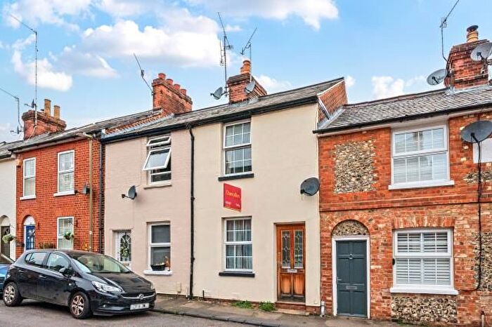 2 Bedroom Terraced House To Rent In Greys Hill, Henley-On-Thames, RG9