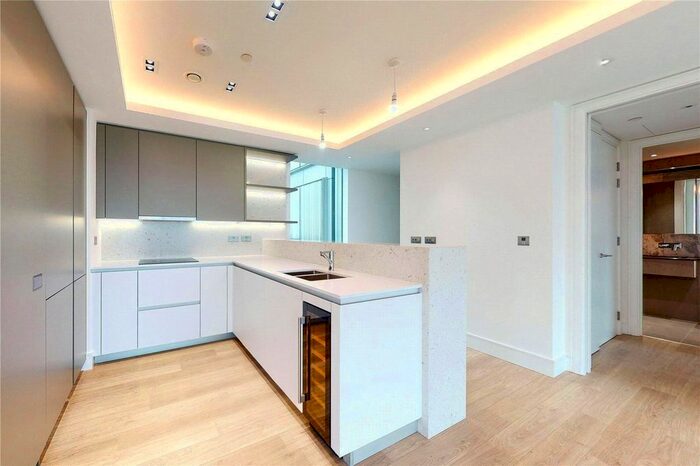 2 Bedroom Flat To Rent In Carrara Tower, London, EC1V