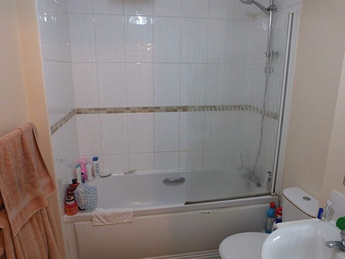 1 Bedroom Flat To Rent In Hill Lane, Southampton, SO15