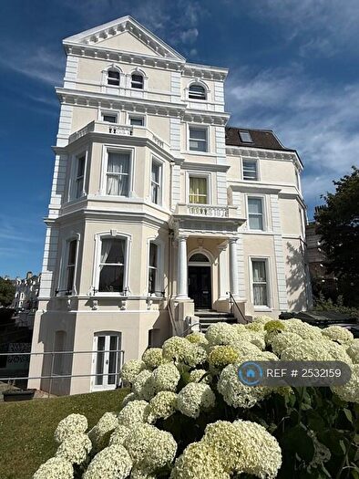 2 Bedroom Flat To Rent In Augusta Gardens, Folkestone, CT20