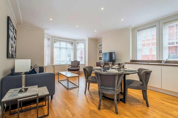 2 Bedroom Flat To Rent In King Street, London, W6