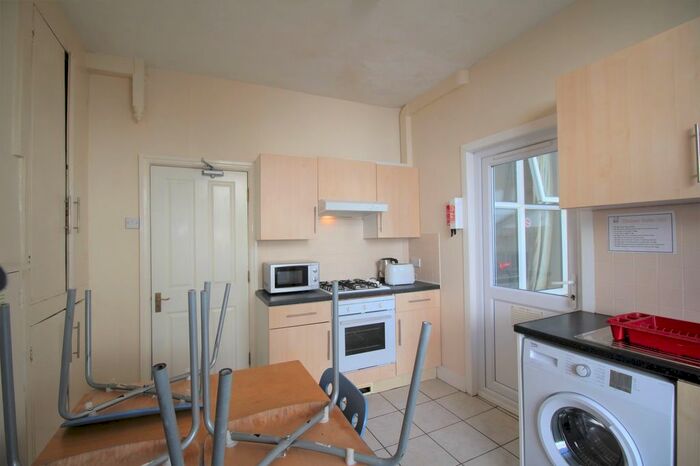 5 Bedroom Terraced House To Rent In Newport Street, Brighton, BN2