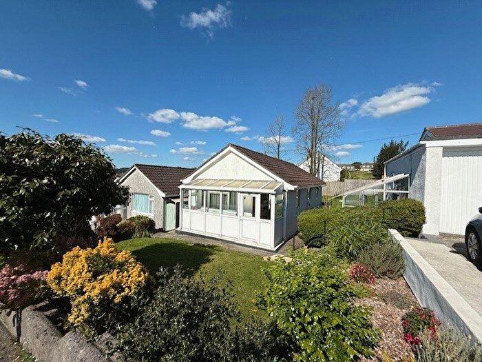 2 Bedroom Bungalow For Sale In Penstrasse Place, Tywardreath, PL24