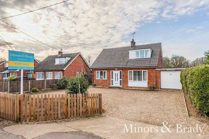 3 Bedroom Chalet For Sale In Post Office Lane, Weston Longville, Norwich, NR9