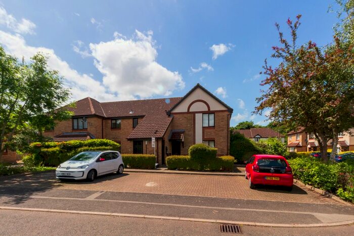 1 Bedroom Flat To Rent In Pimpernel Grove, Walnut Tree, MK7