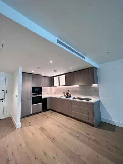 2 Bedroom Apartment To Rent In Radley House, Palmer Road, SW11