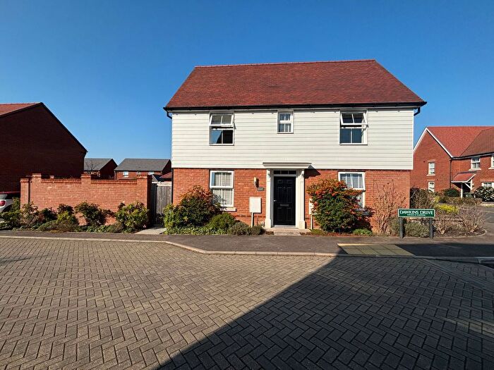 3 Bedroom Semi-Detached House For Sale In Staplehurst, Kent, TN12