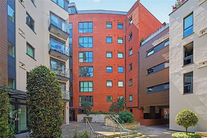 1 Bedroom Flat For Sale In Clerkenwell Road, London, EC1M