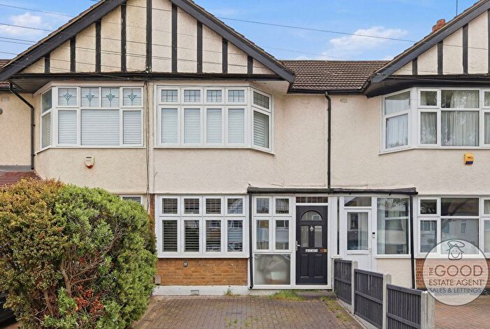 2 Bedroom Terraced House For Sale In Uplands Road, Woodford Green, IG8