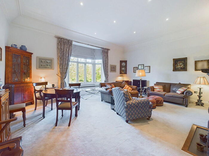 2 Bedroom Duplex For Sale In Stane Street, Billingshurst, West Sussex, RH14