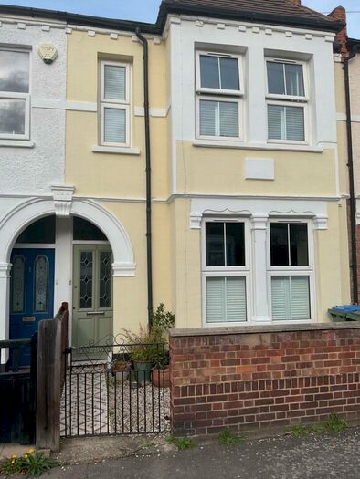 2 Bedroom Cottage To Rent In Sandtoft Road, London, SE7