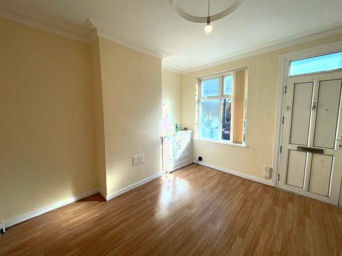 2 Bedroom Terraced House To Rent In Cedar Road, Leicester, LE2