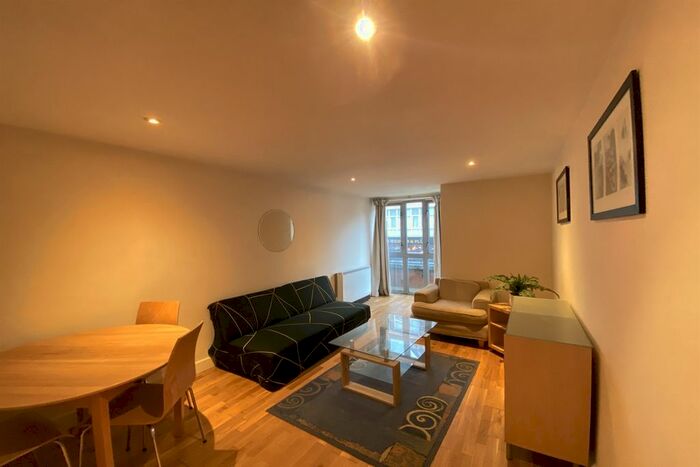 2 Bedroom Flat To Rent In Ropewalk Court, Nottingham, NG1