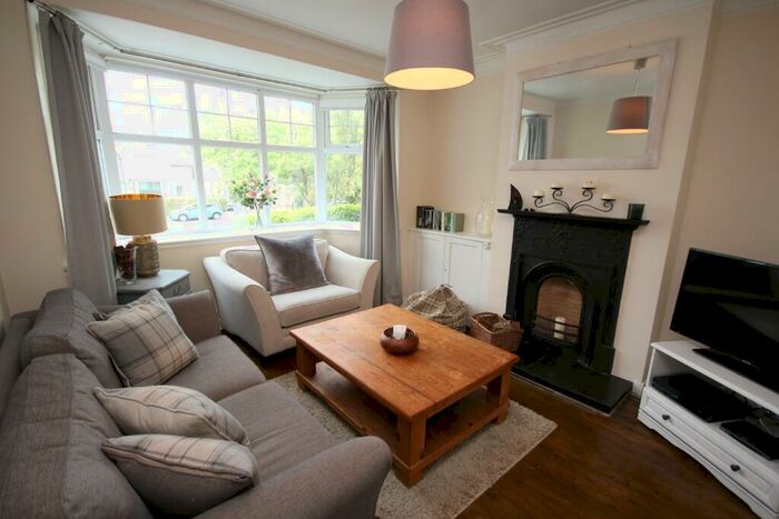 2 Bedroom Semi-Detached House To Rent In Ashley Park North, West End, Aberdeen, AB10