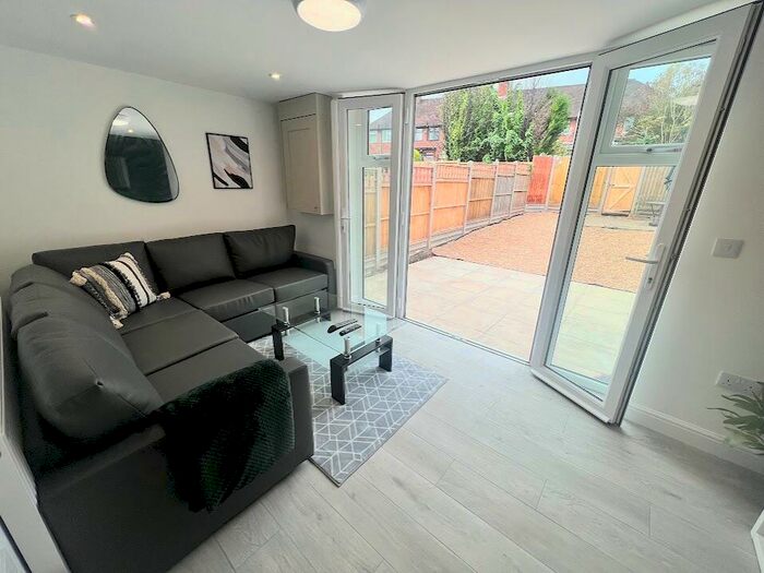 3 Bedroom Terraced House To Rent In Harper Road, Coventry, West Midlands, CV1