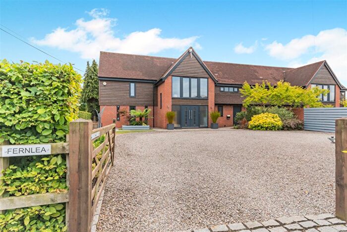 4 Bedroom Semi-Detached House For Sale In The Scarr, Newent, GL18