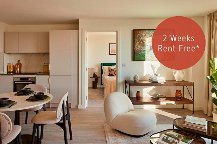 1 Bedroom Flat To Rent In Dumballs Road, Cardiff(City), CF10