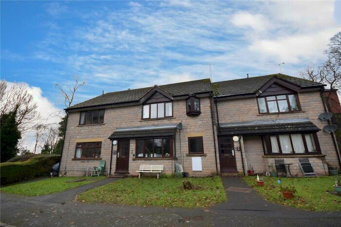 2 Bedroom Apartment To Rent In Bolton Grange, Yeadon, Leeds, West Yorkshire, LS19