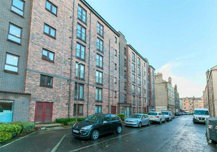 2 Bedroom Flat To Rent In Hermand Street, Edinburgh, EH11