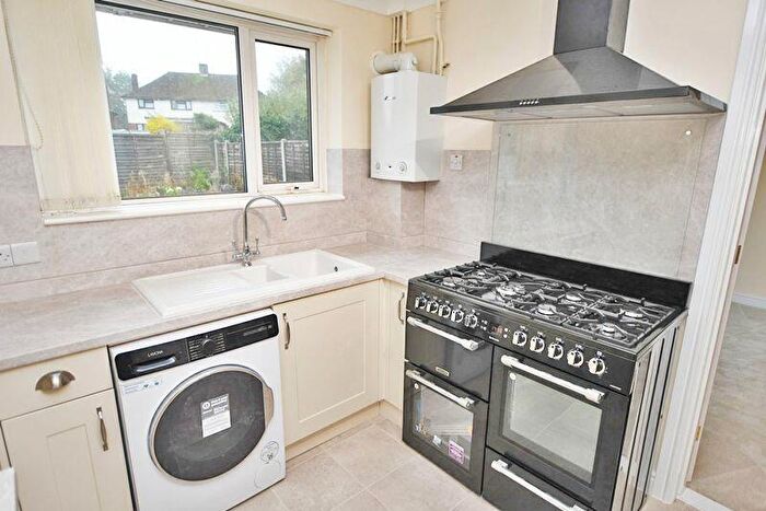 2 Bedroom Bungalow For Sale In Trapfield Close, Maidstone, ME14