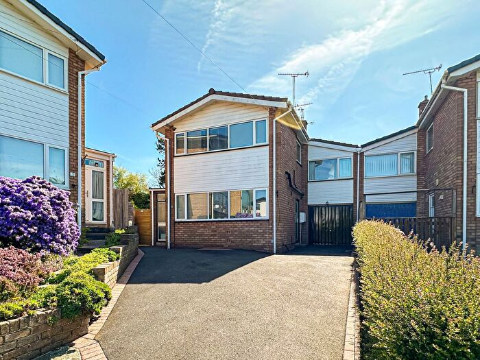 3 Bedroom Semi Detached House For Sale In Dawn Close, Ness, CH64