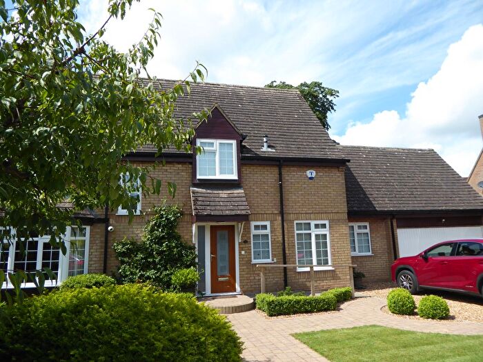 4 Bedroom Detached House To Rent In Weavers End, Milton Keynes, MK19