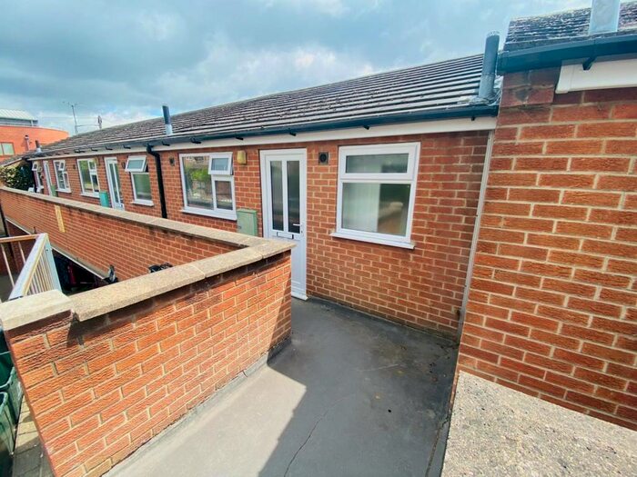 1 Bedroom Flat To Rent In Burton Road, Carlton, NG4